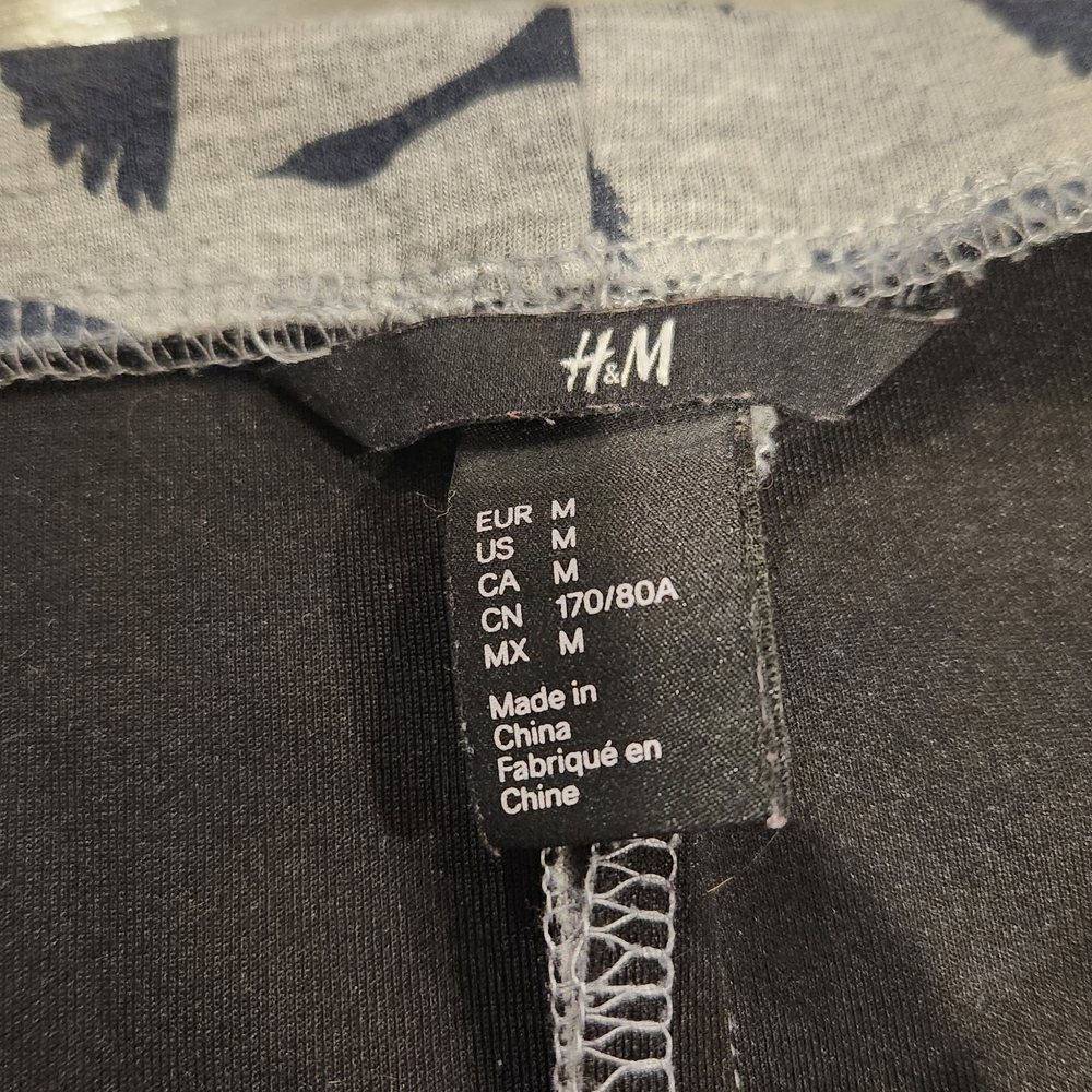 H&M Gray & Navy Geese Print Pencil Skirt - Picture 2 of 4